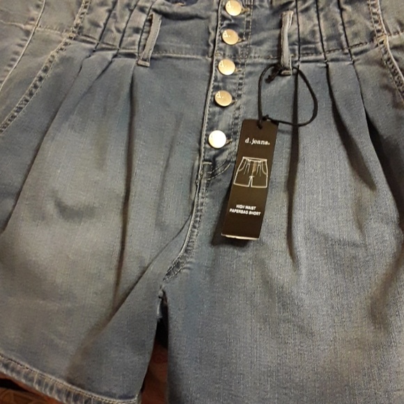 Short - Picture 3 of 3